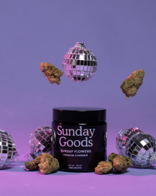 In-Store: Spend $115, Get FREE Pharm Cart or Sunday Flower Eighth